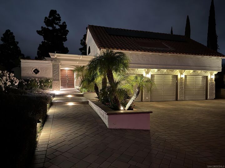 12226 Kingsgate Sq  San Diego CA 92128 photo