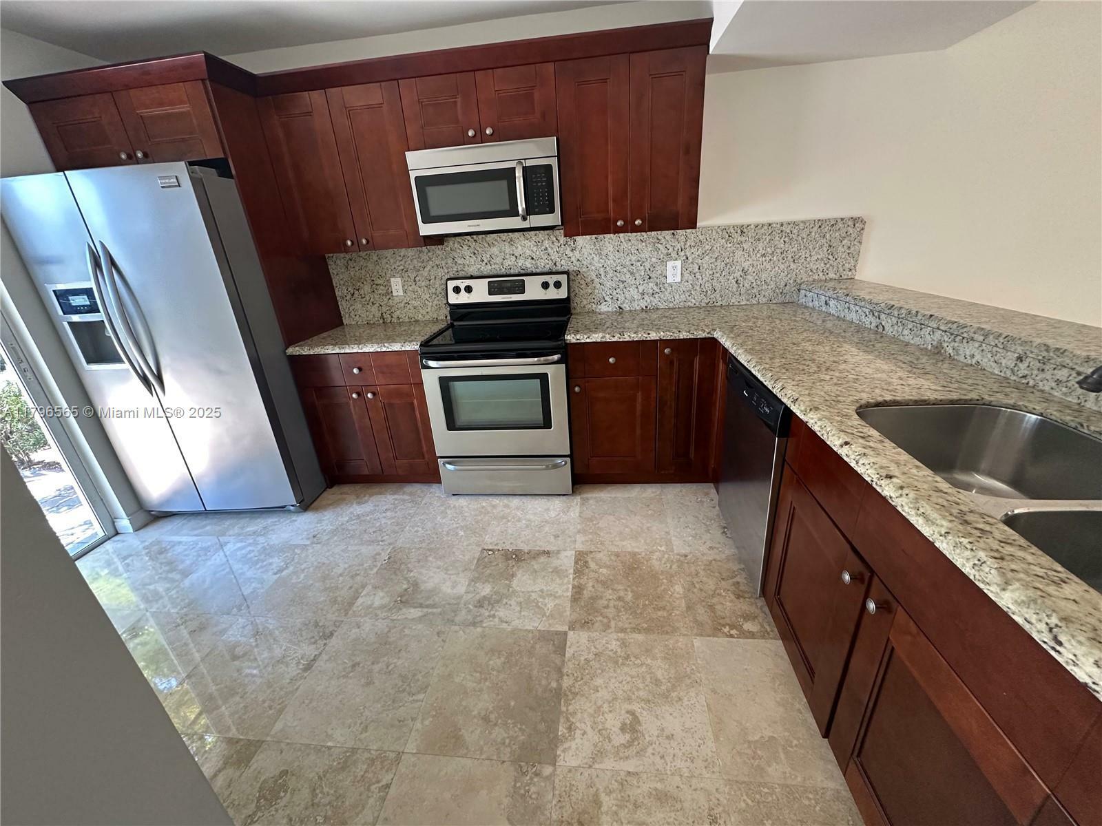 Property Photo: 878 Crystal Lake Dr FL 33064
