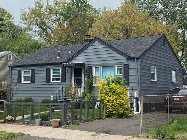 142 Yale Street  Hartford CT 06106 photo