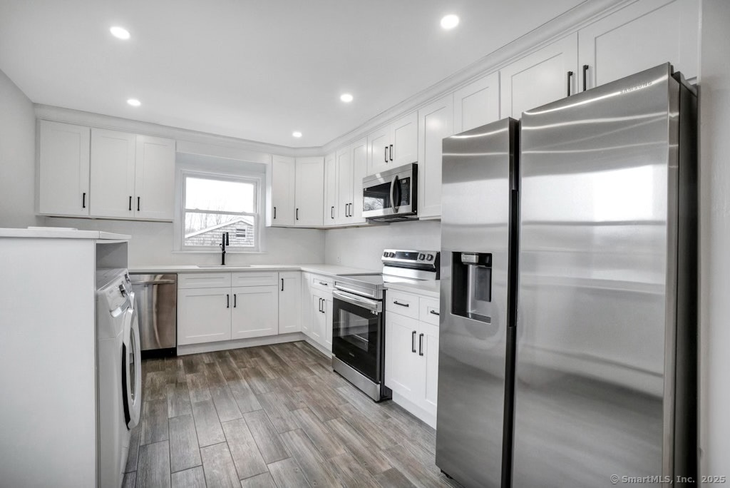 Property Photo: 32 Arther Street 2 CT 06831
