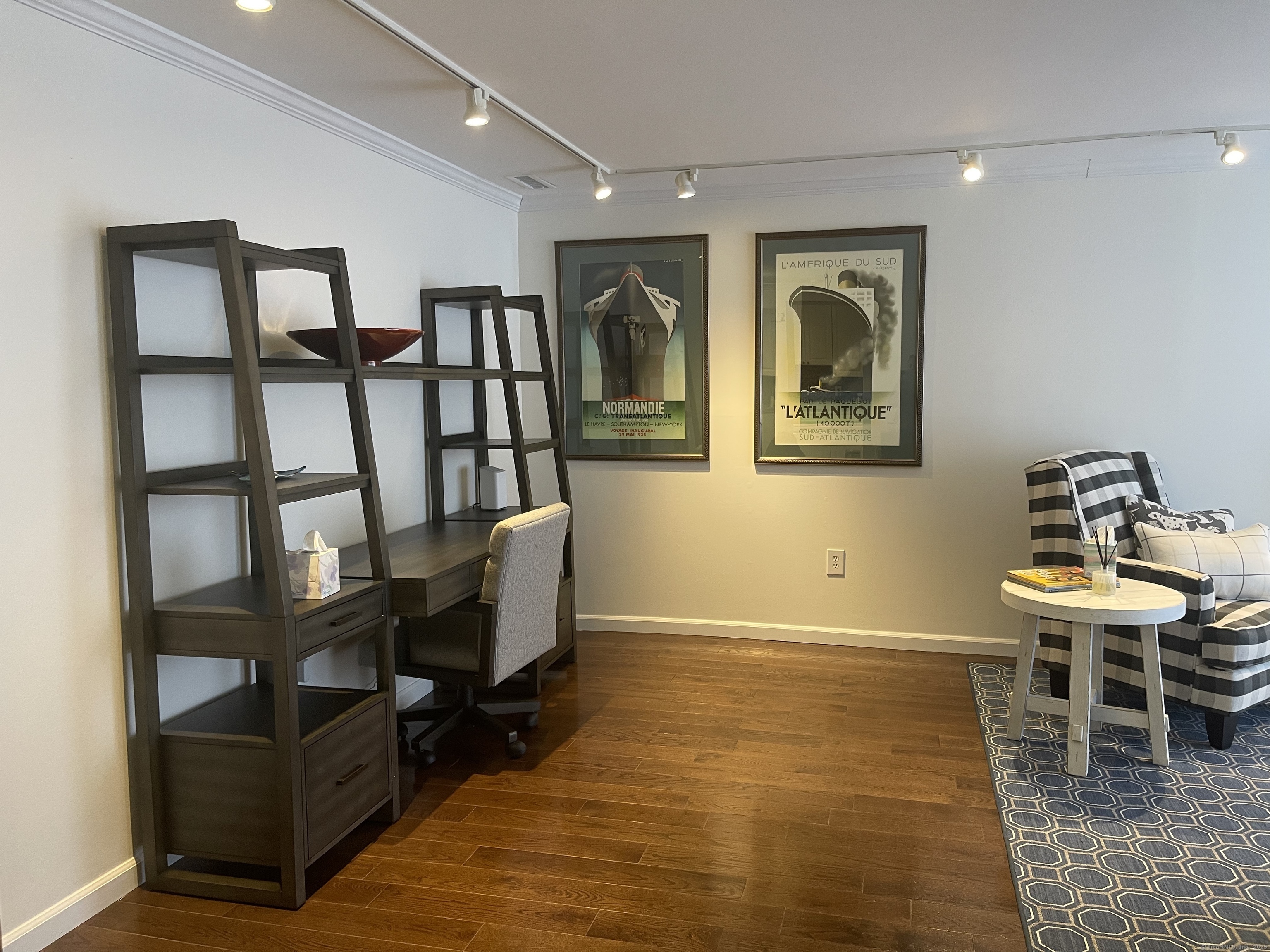 Property Photo: 3 Kiwi Corner 3 CT 06877