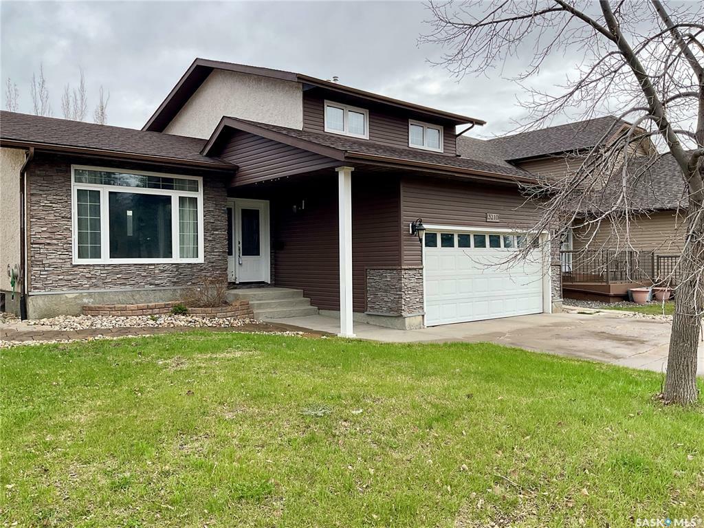 Property Photo: 3210 Arens Road E SK S4V 1J8