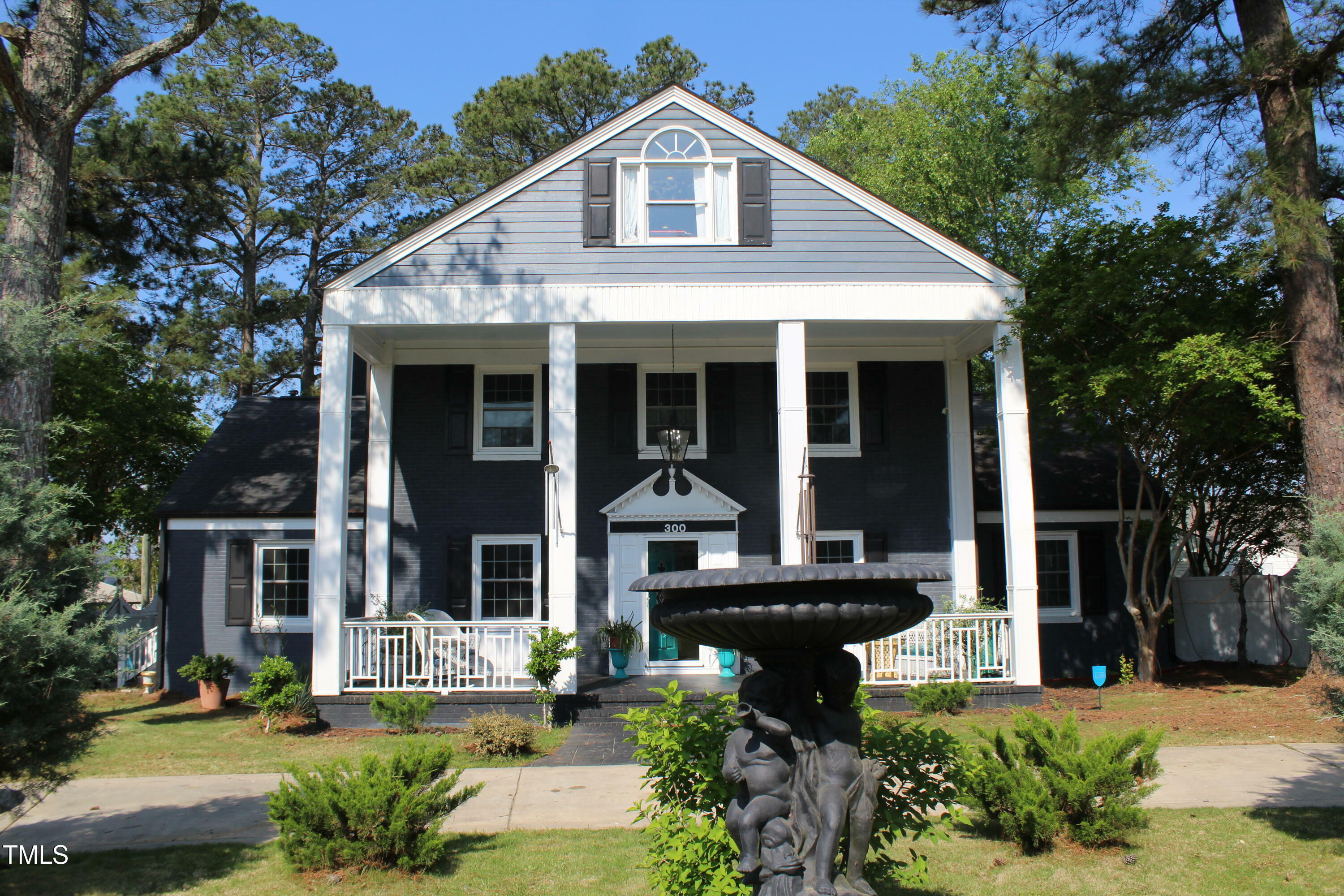 Property Photo:  300 S Pine Street  NC 27504 