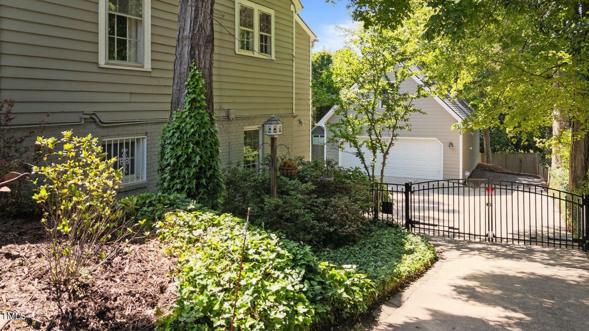 Property Photo: 518 S Main Street NC 27587