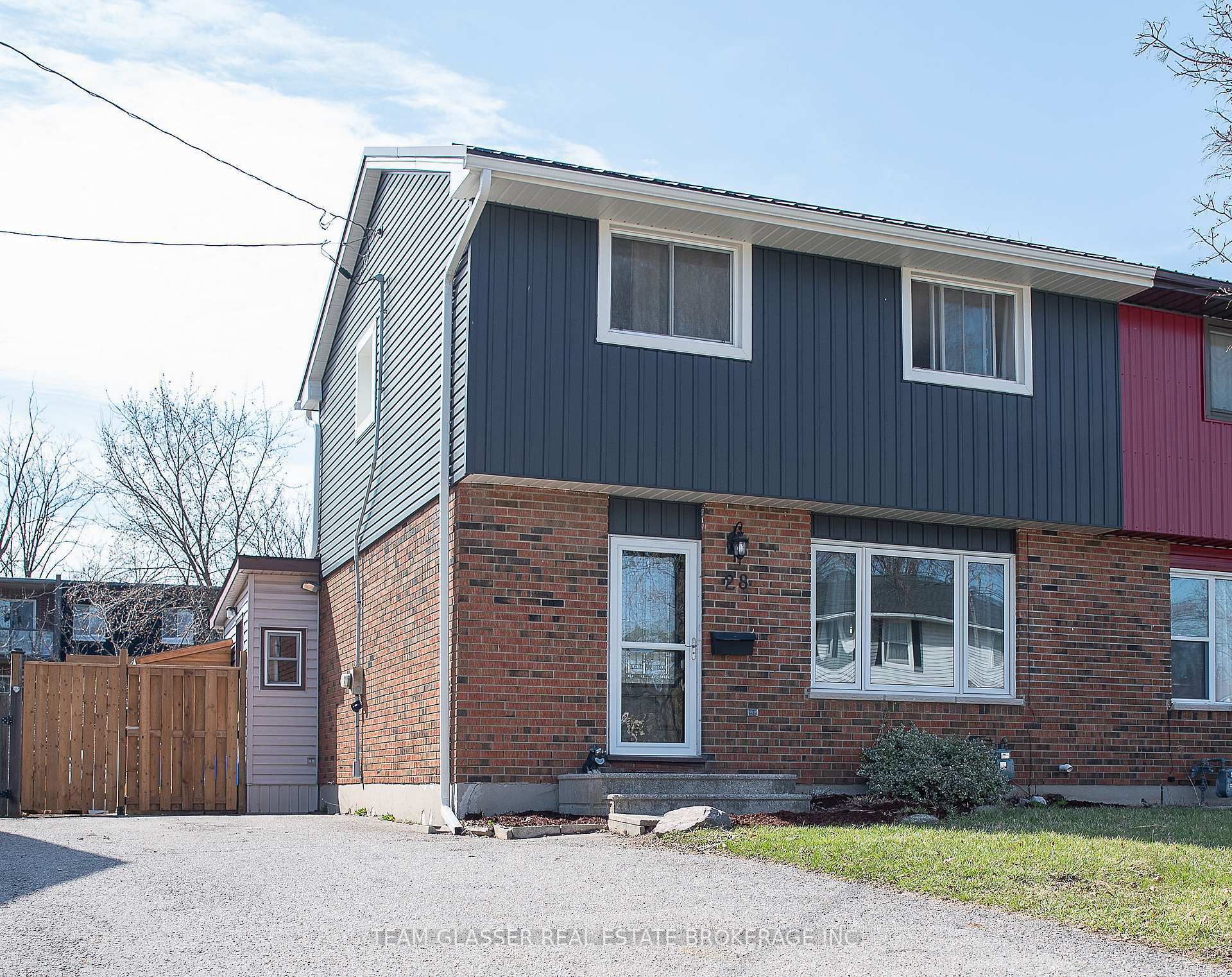 Photo de la propriété: 28 Parkview Heights ON N5H 2J8