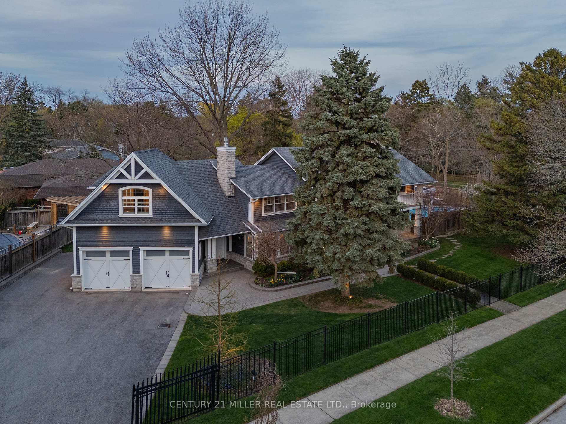 Property Photo: 115 Charnwood Drive ON L6J 5G8