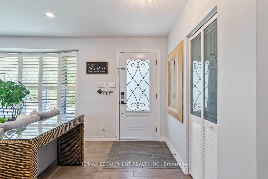 Photo de la propriété: 1351 Epton Crescent ON L5J 1R9