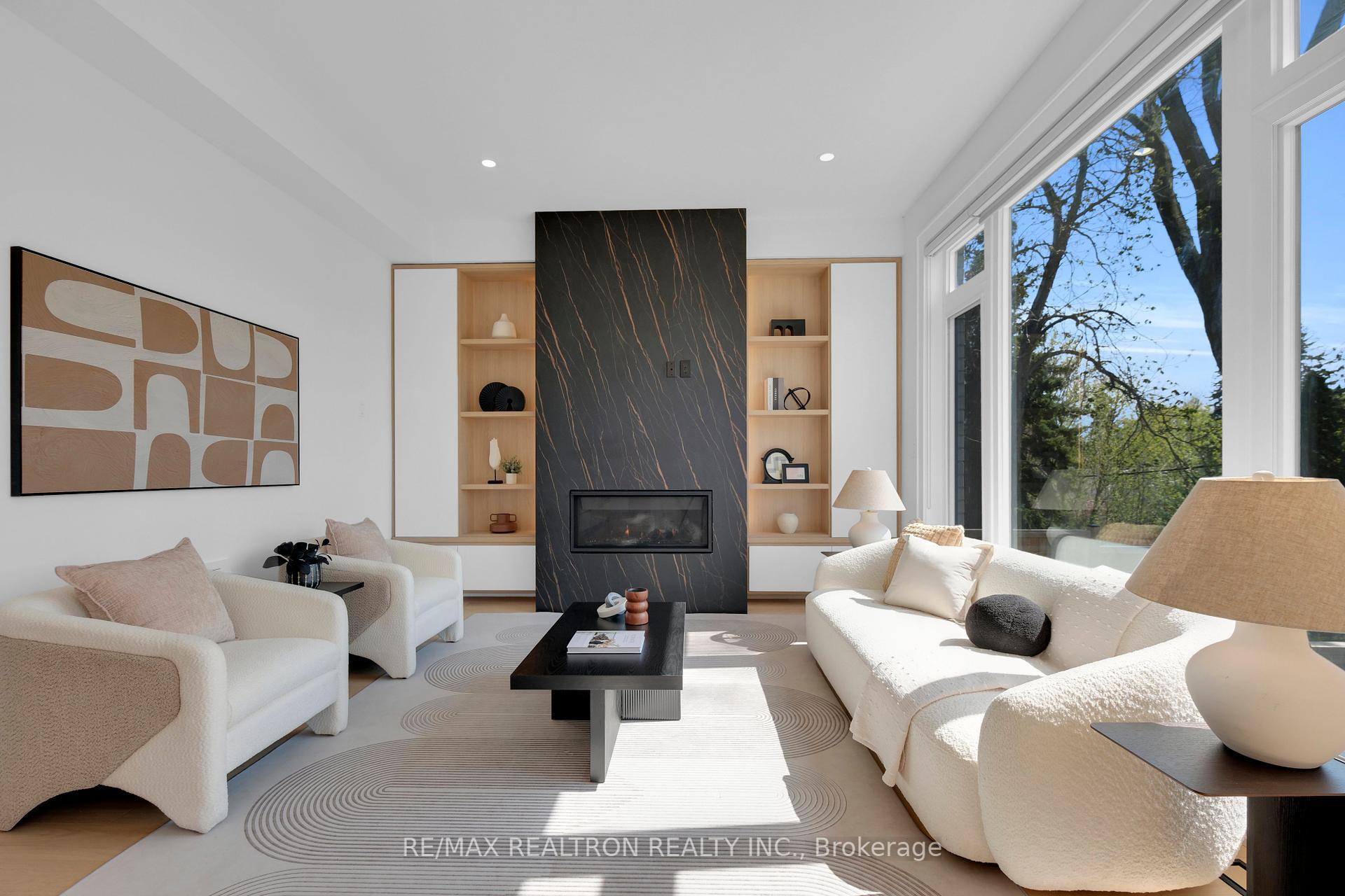 Property Photo: 28 Ternhill Crescent ON M3C 2E5