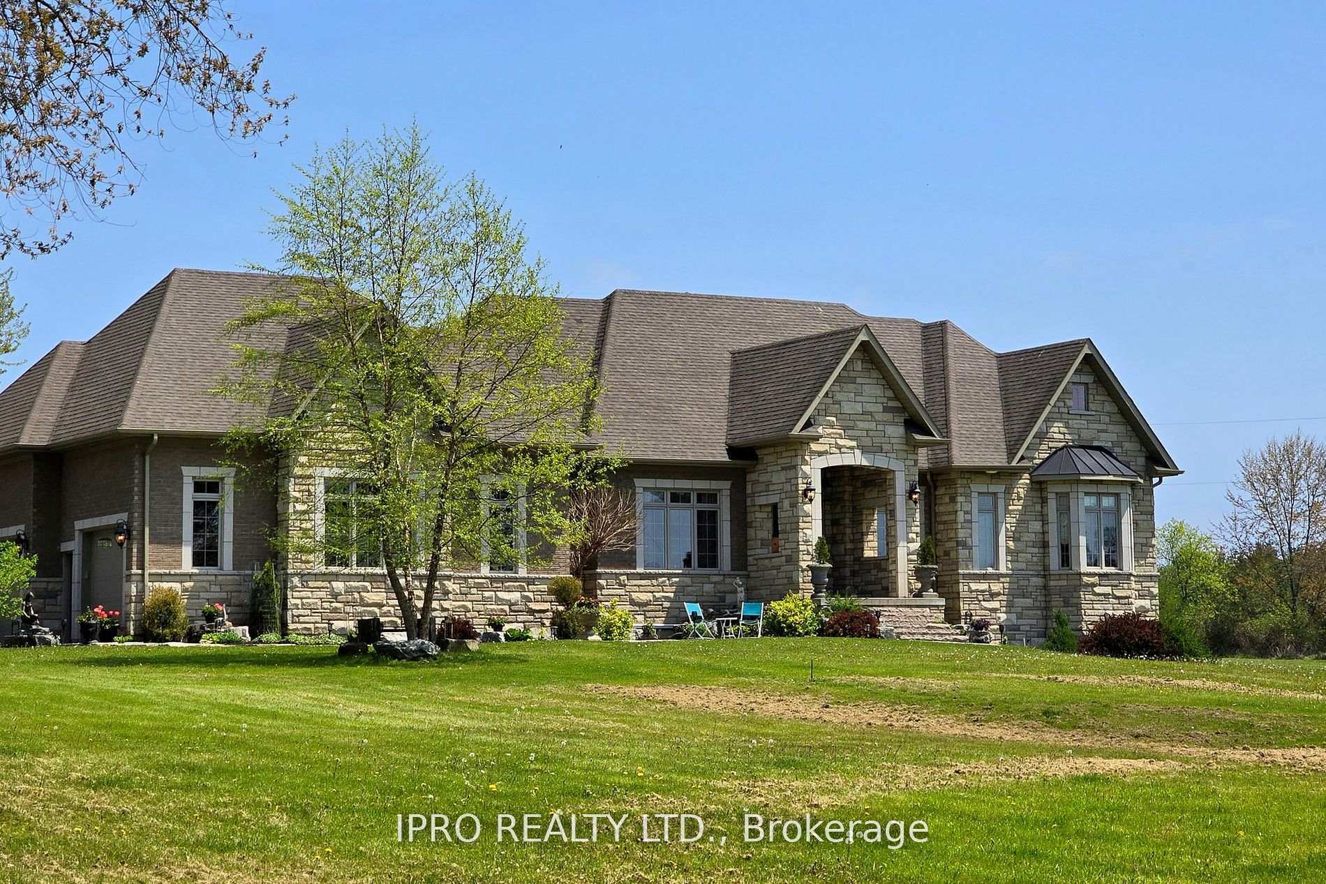 Property Photo: 705 Lake Ridge Road S ON L1P 2B8