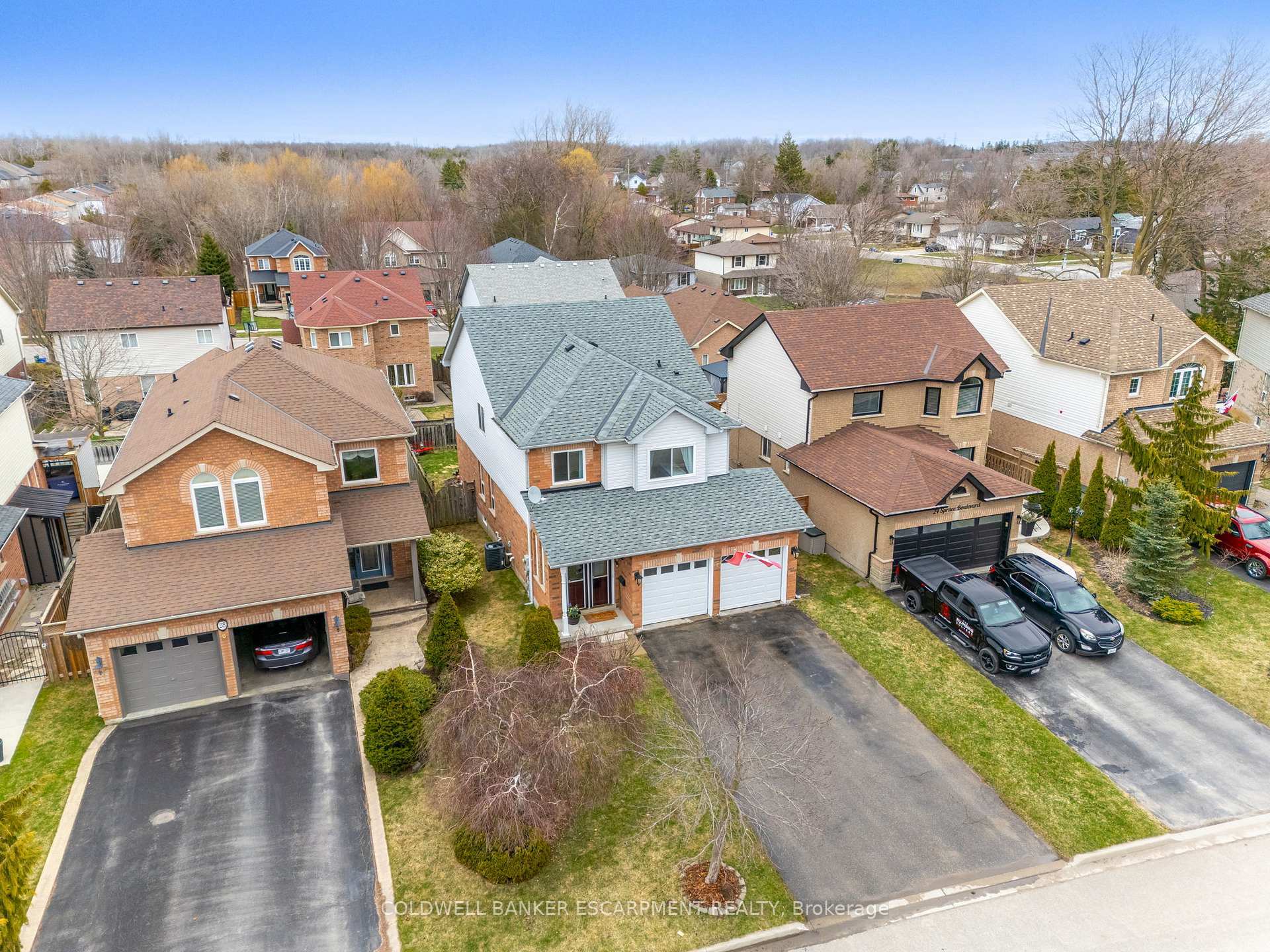 Photo de la propriété: 26 Spruce Boulevard ON L7J 2Y2