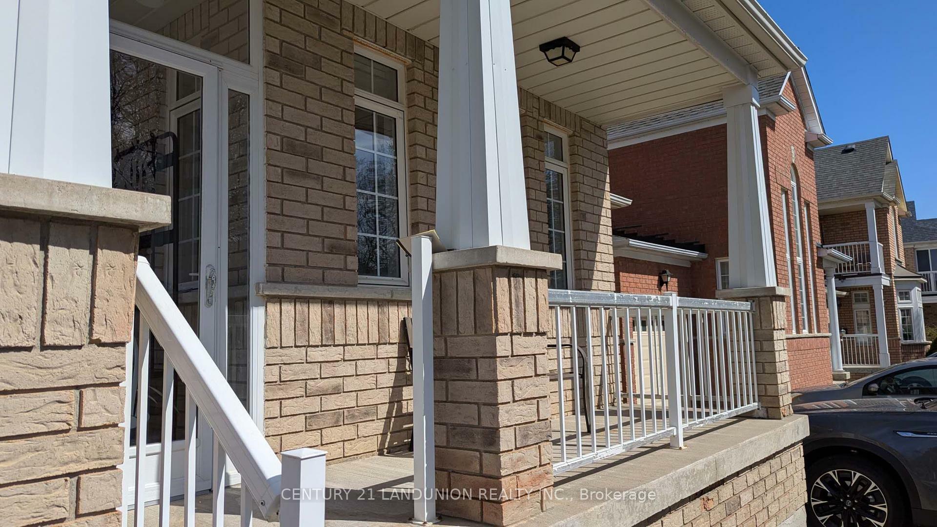 Property Photo: 23 Wychwood Drive ON L6C 2V1