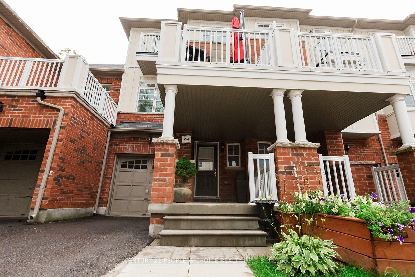 Property Photo: 102 Roy Grove Way ON L6E 0T7