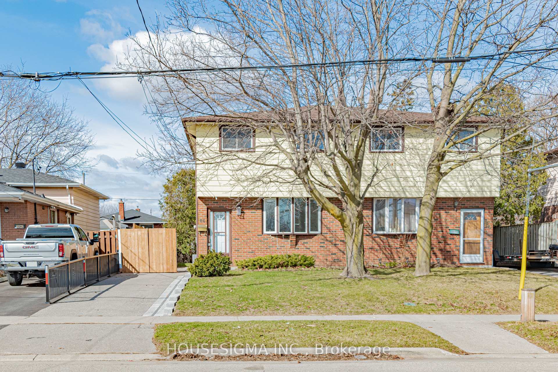 Property Photo: 66 Waverly Street S ON L1J 5T7