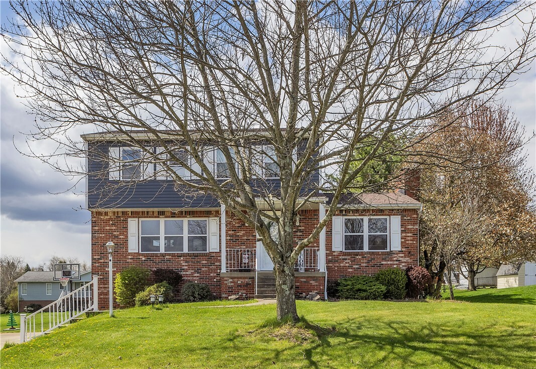 Property Photo: 135 Rizzi Dr PA 15642