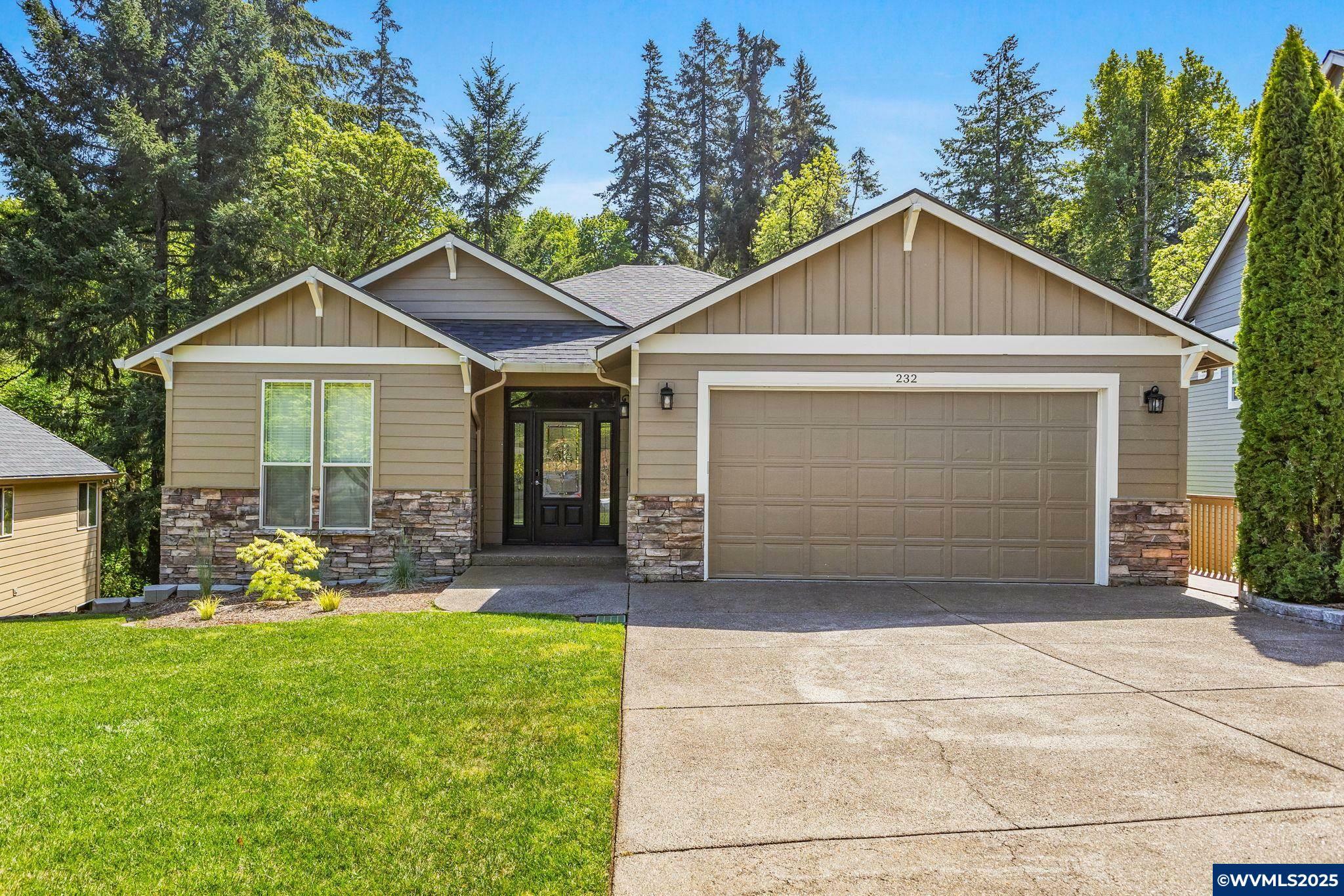 Property Photo: 232 Muirfield Av SE OR 97306
