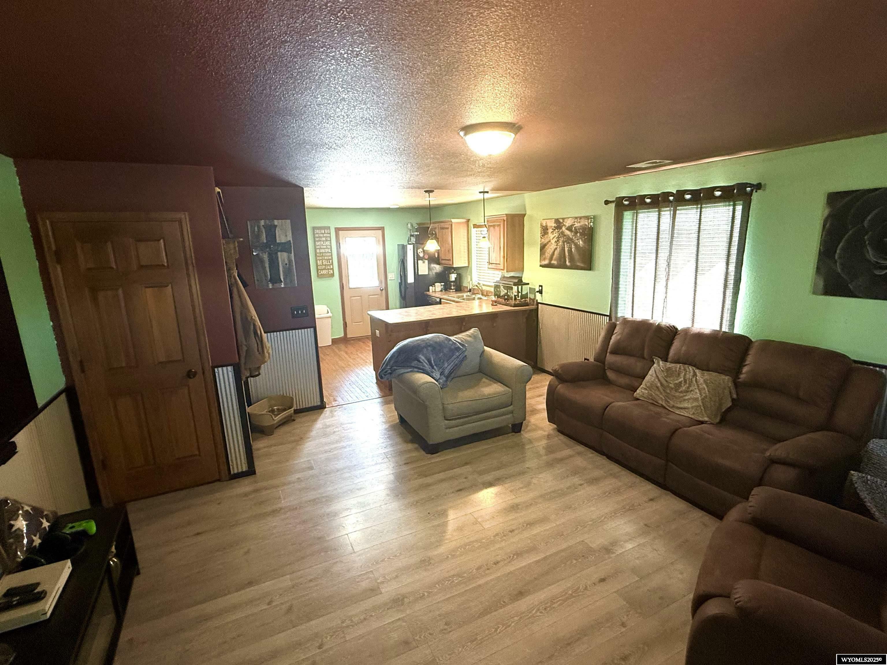 Property Photo: 737 Reshaw Circle WY 82636
