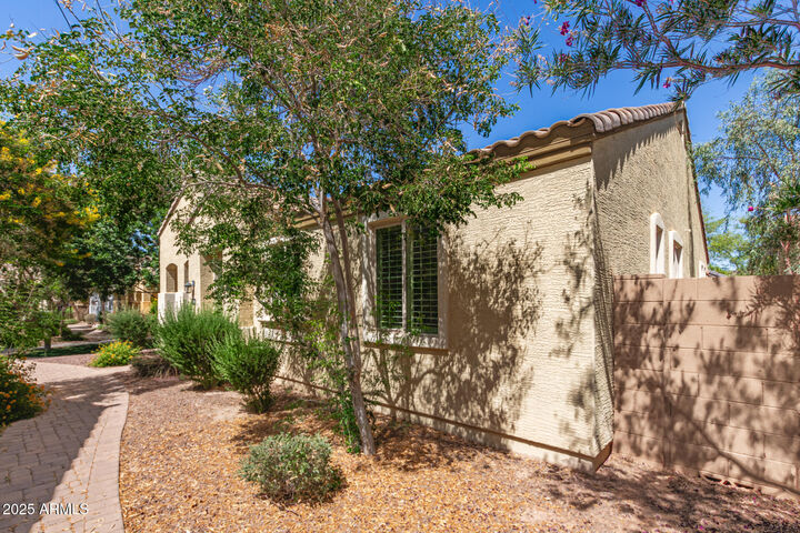 Property Photo: 2554 E Vermont Drive AZ 85295