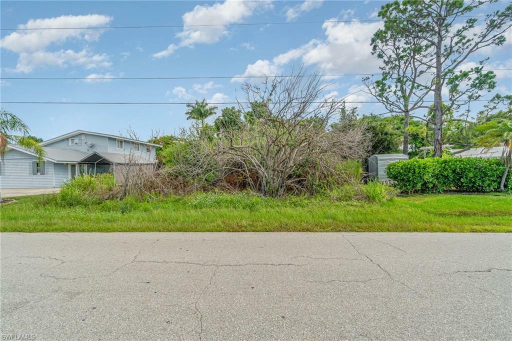 Property Photo: 5952 Marina Rd FL 33922
