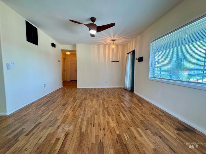 Property Photo: 2321 2nd Ave N ID 83501