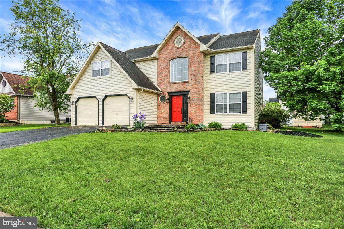 Property Photo: 114 Carmen Drive PA 19510