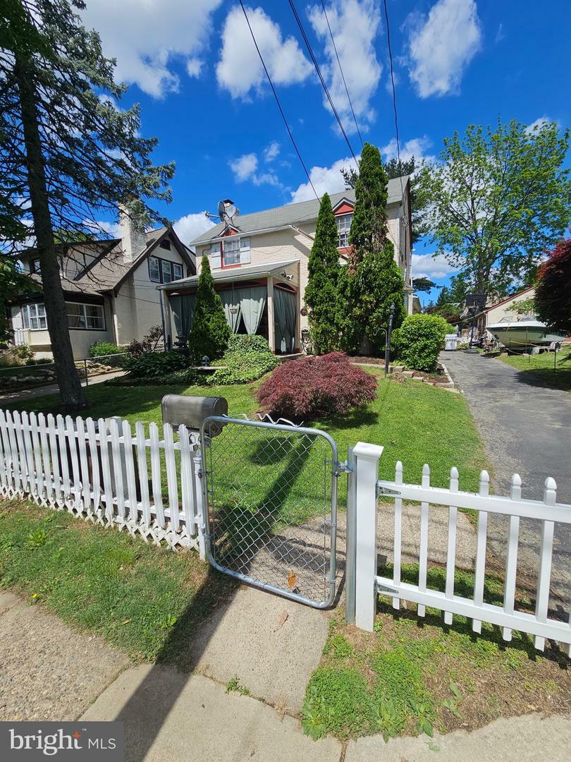 Property Photo: 306 S Carol Boulevard PA 19082