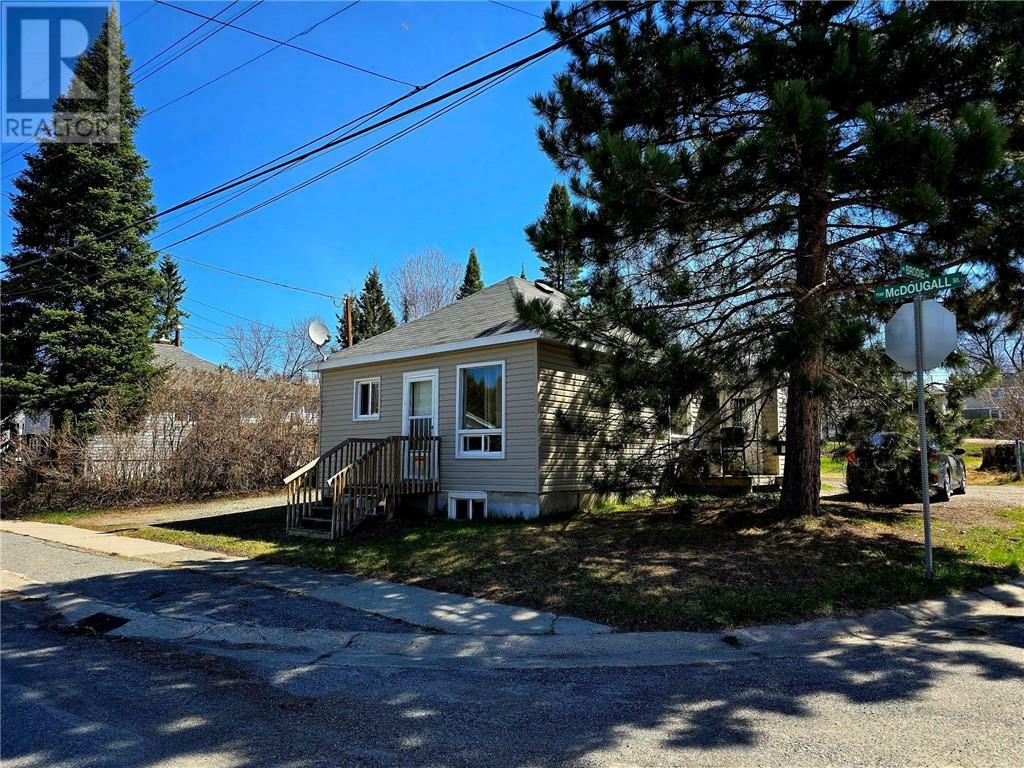 Property Photo:  28 McDougall  ON P3L 1A4 