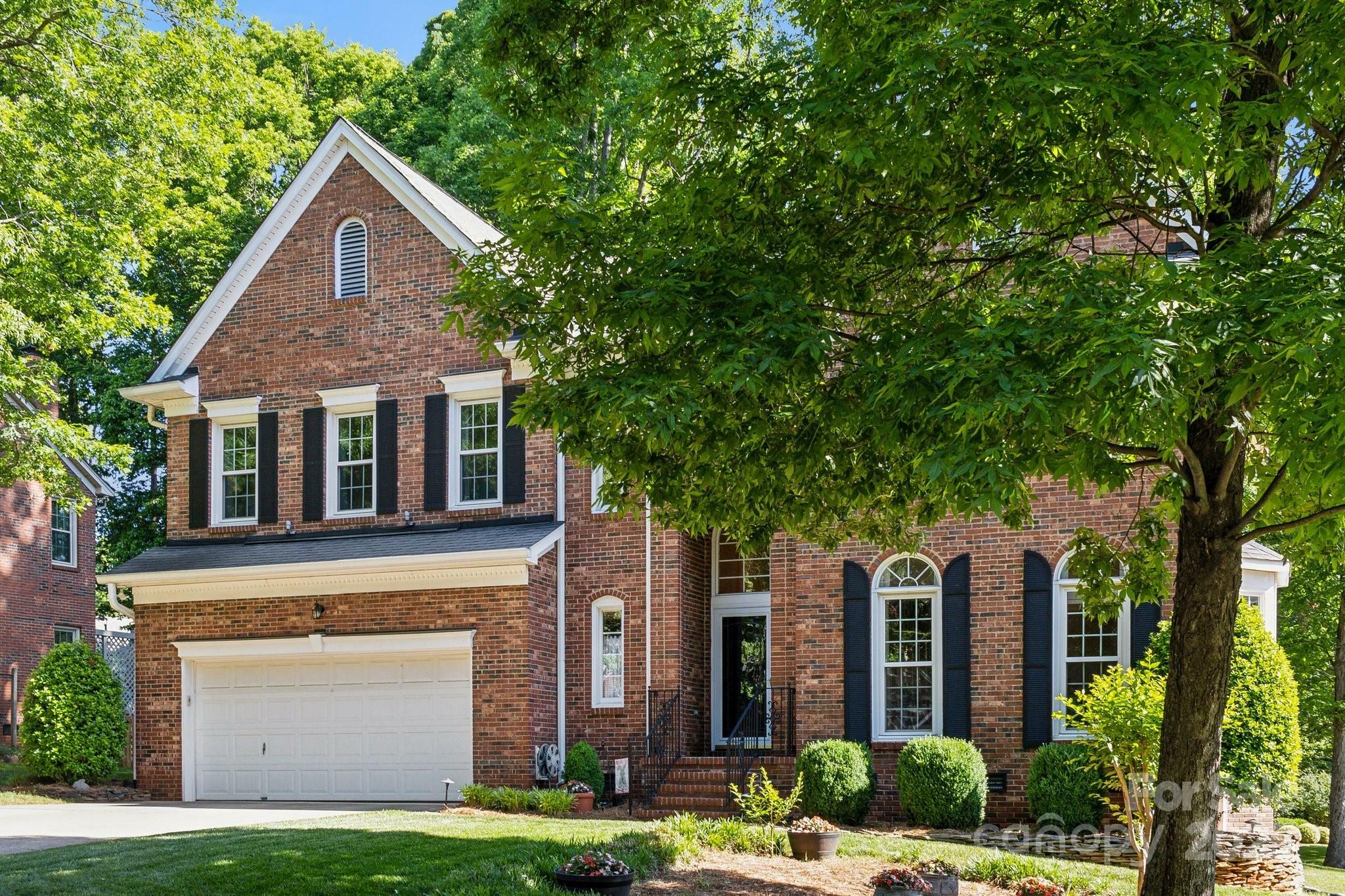 Property Photo: 909 Staghorn Lane NC 28173