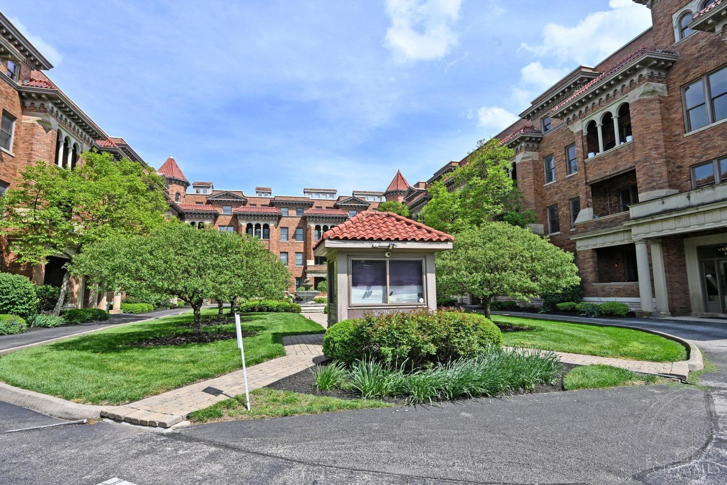 Property Photo:  2356 Park Avenue  OH 45206 