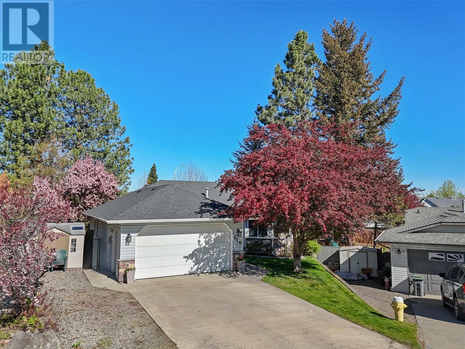 528 Carmel Court  Kamloops BC V2E 2G3 photo