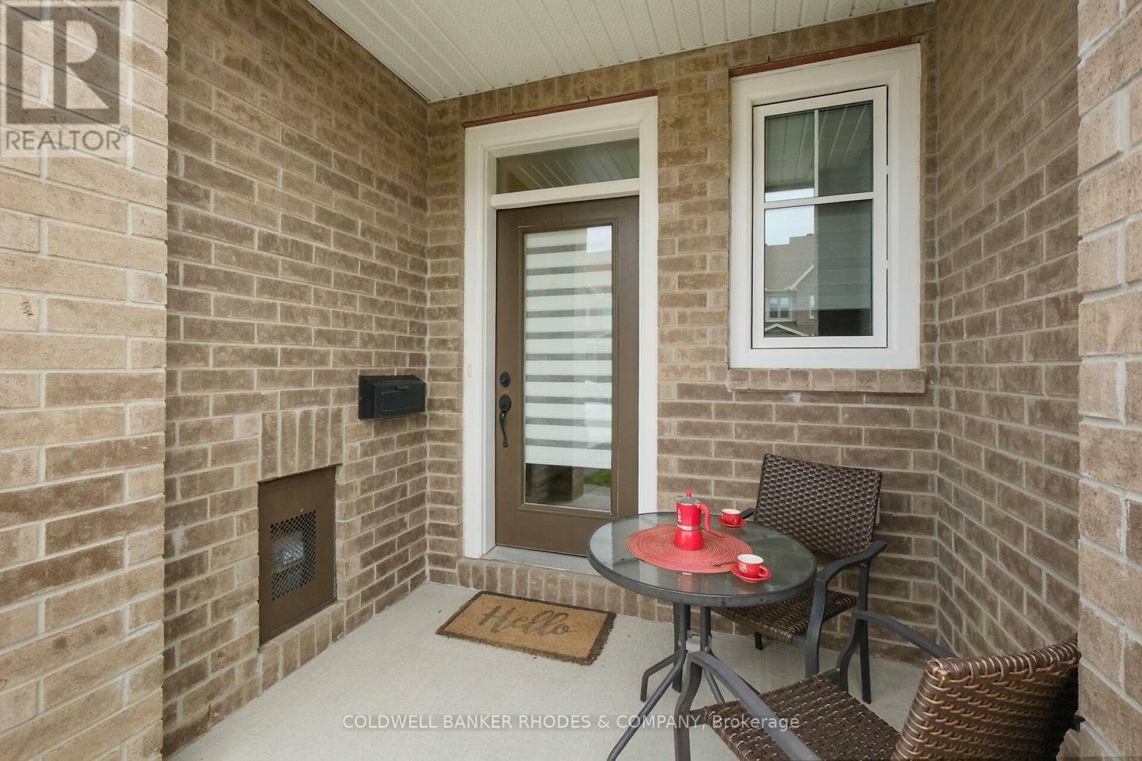 Property Photo: 543 Muscari Street ON K1T 0S3