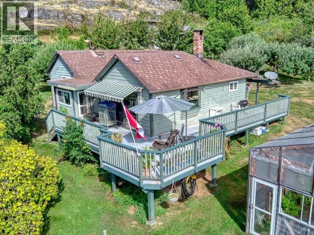 12328 Highway 101 — photo 1