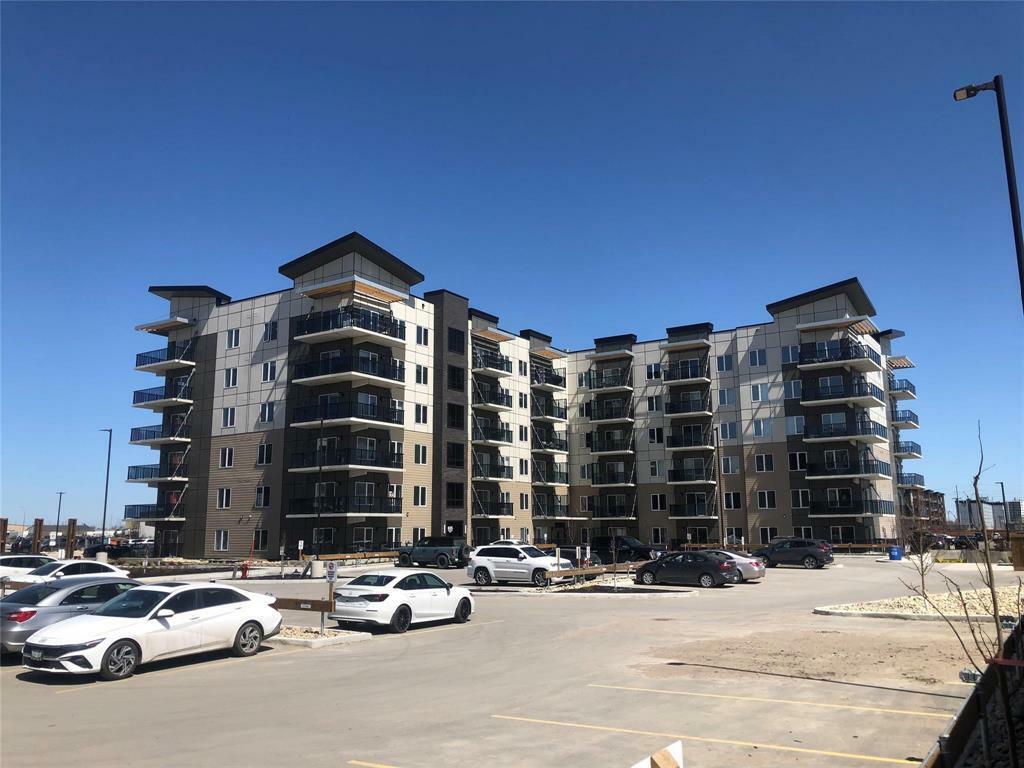 635 Ballantrae Drive  Winnipeg MB R3T 6K4 photo