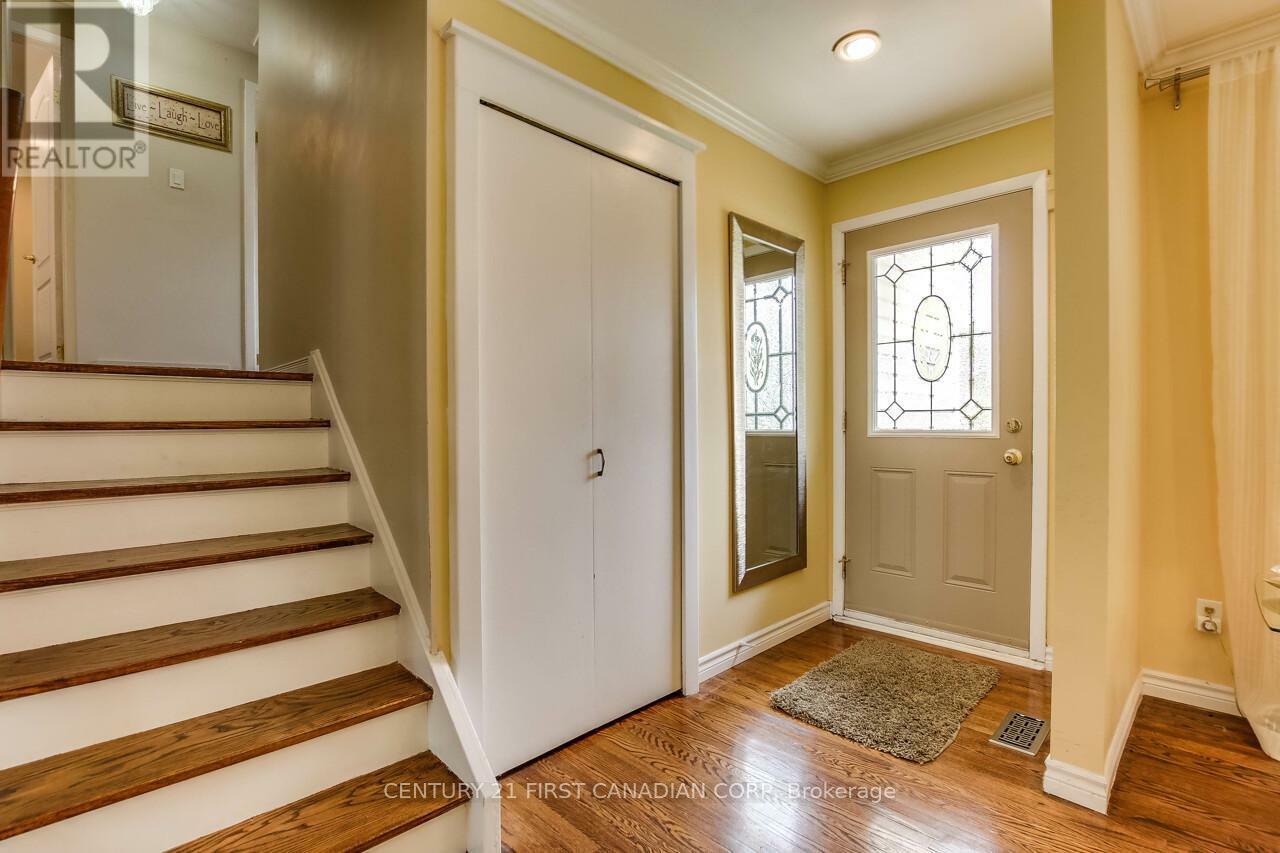 Property Photo: 191 Estella Road ON N6J 2G9