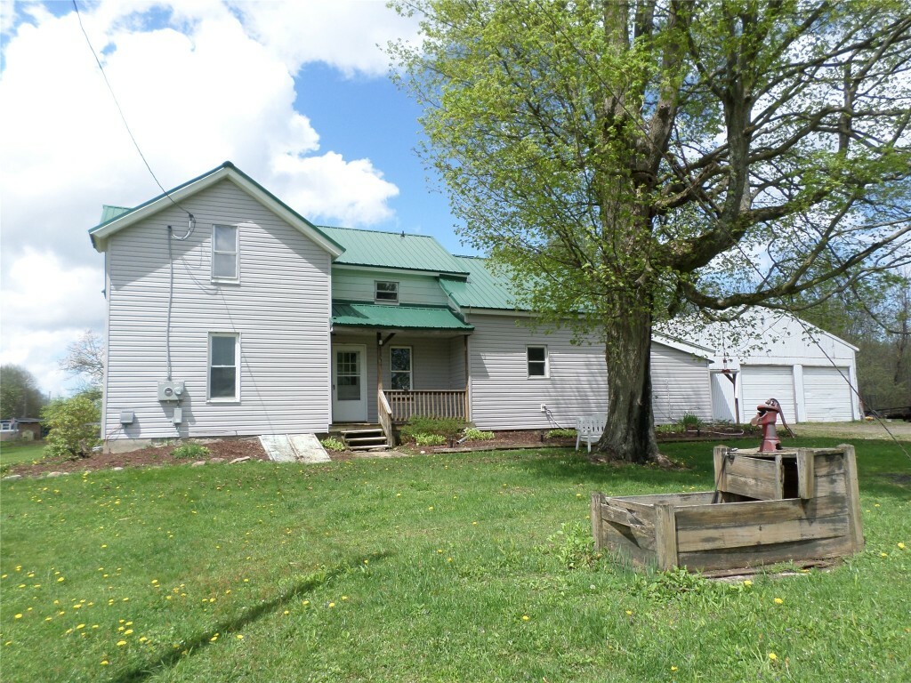 Property Photo: 5328 Knoyle Road PA 16510