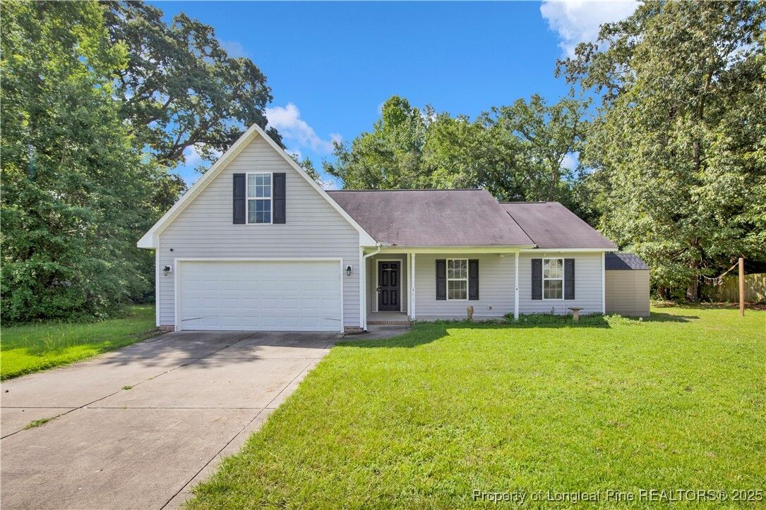 Property Photo: 279 Hunters Creek Drive NC 28376
