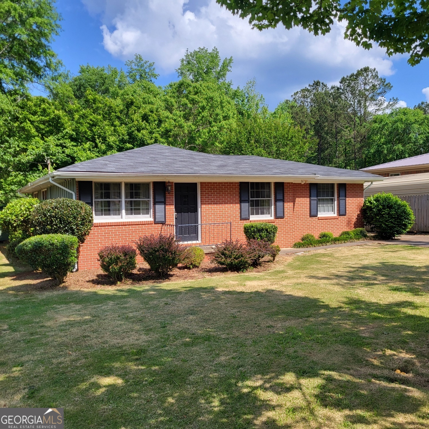 Property Photo: 3204 15th Avenue AL 36854