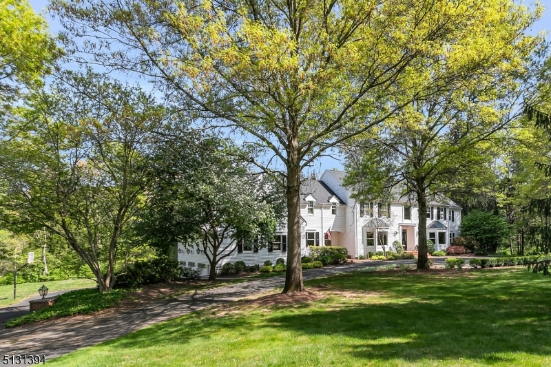Property Photo: 81 Butternut Ln NJ 07920