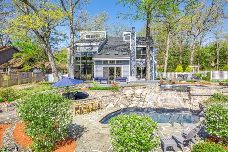 302 W Lakeshore Dr  Vernon Twp. NJ 07422 photo