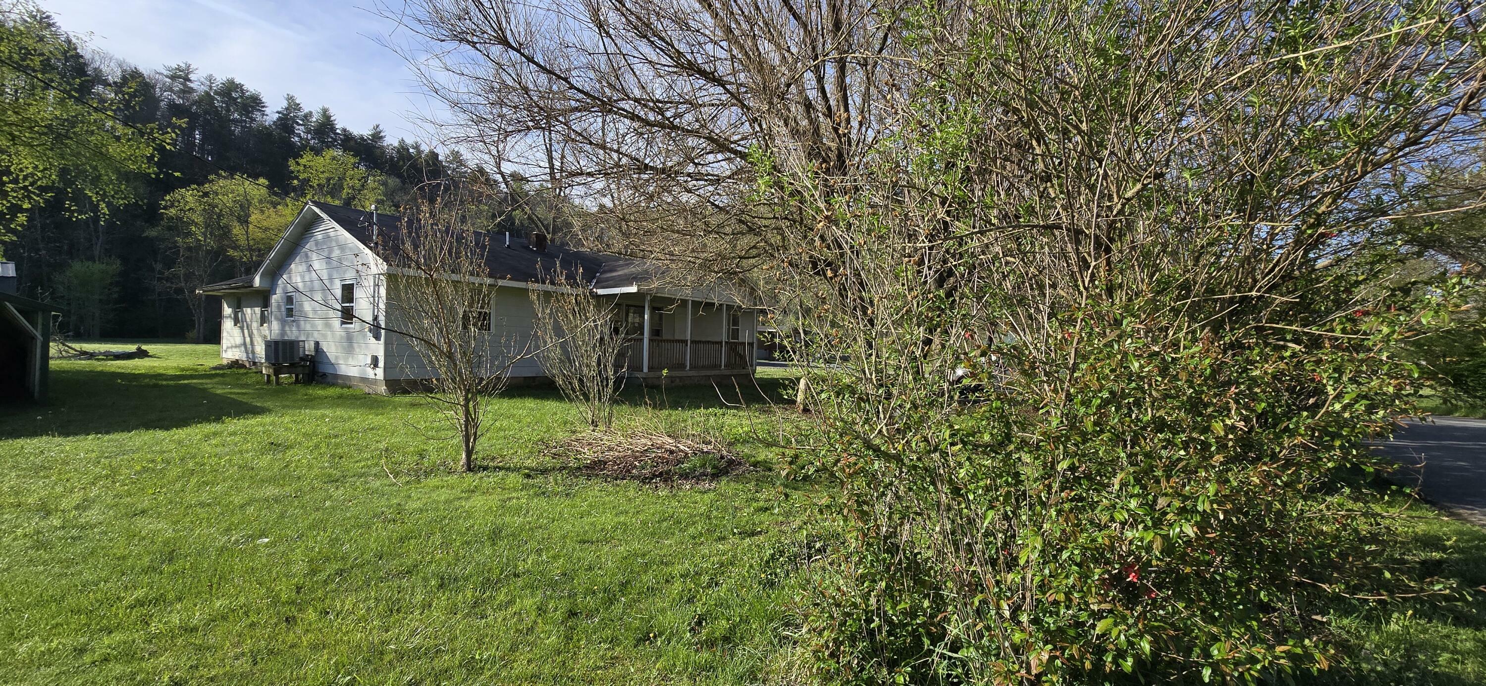 Property Photo: 15 Hoke Ln WV 24986