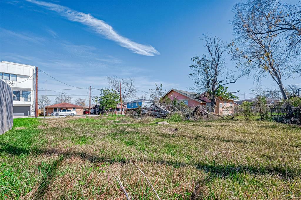 Property Photo: 3616 Bremond Street TX 77004