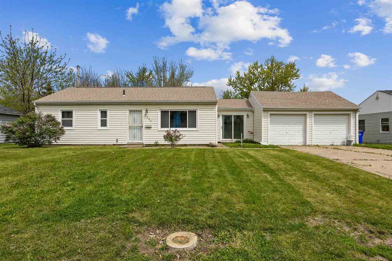 2424 8th Ave SW  Cedar Rapids IA 52404 photo