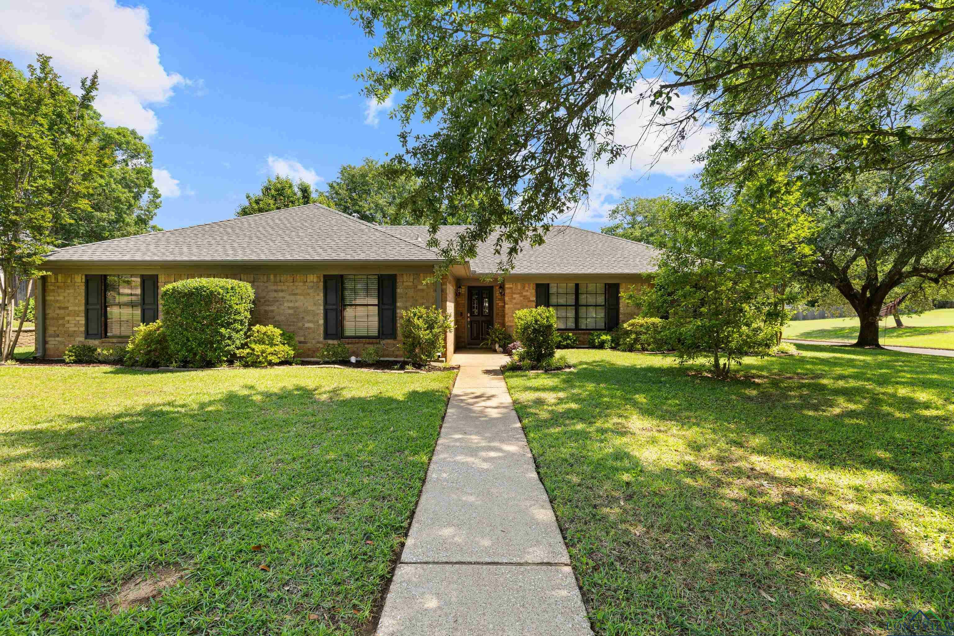 Property Photo: 1705 McCord St TX 75605