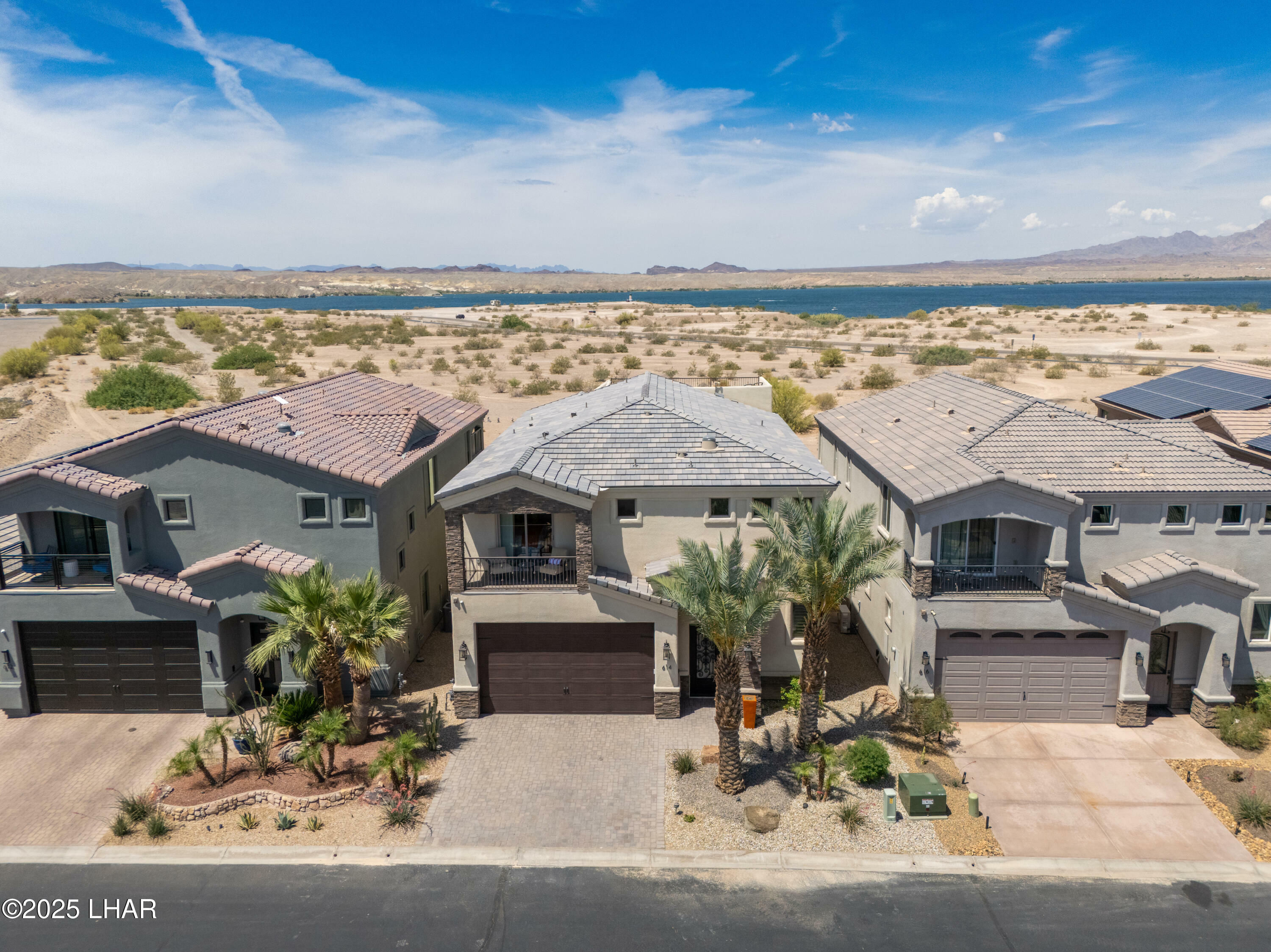 Property Photo: 614 Grand Island Dr AZ 86403