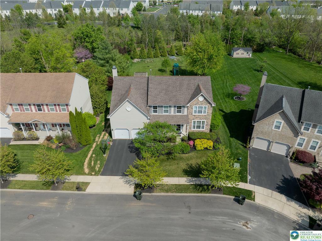 640 Yorkshire Drive  Upper Macungie Twp PA 18031 photo