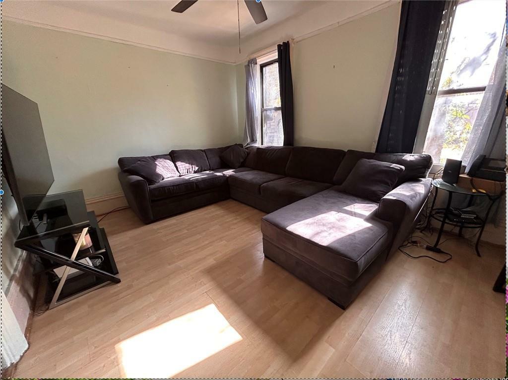 Property Photo: 1116 Hoe Avenue 1B NY 10459