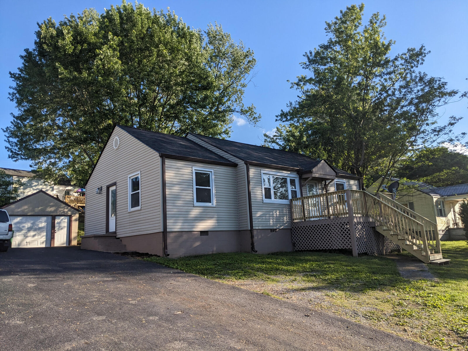 Property Photo:  628 Algonquin Drive  TN 37813 