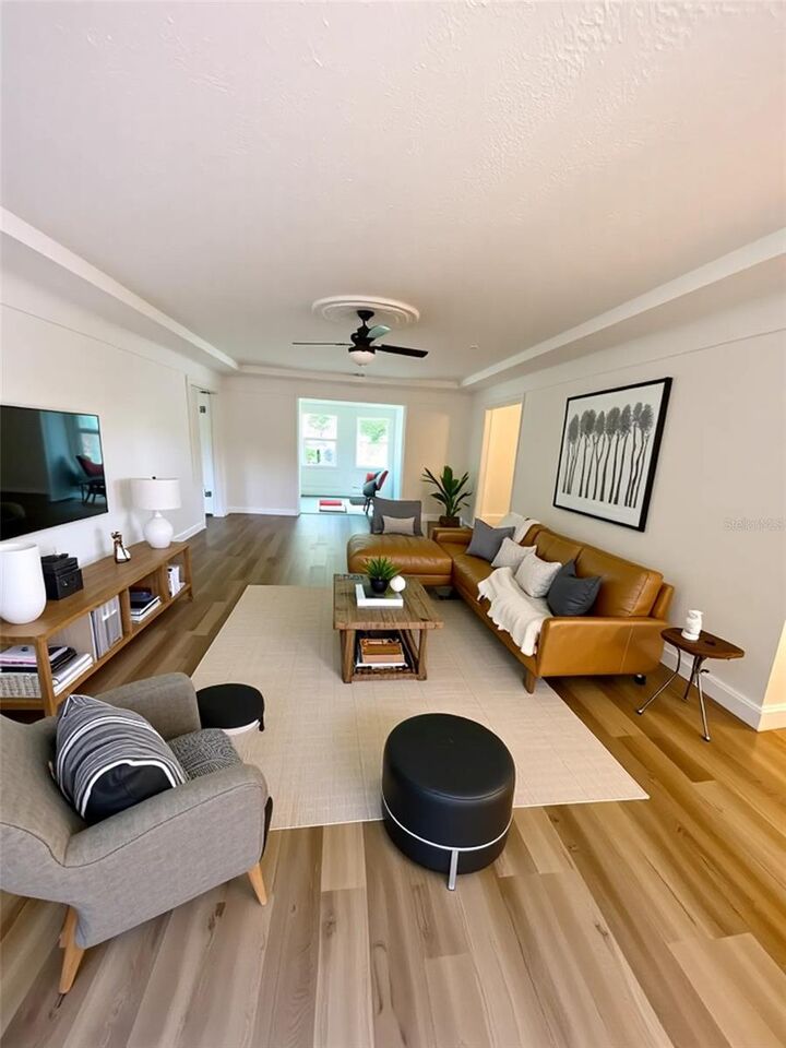 Property Photo: 2400 13th Avenue S FL 33712
