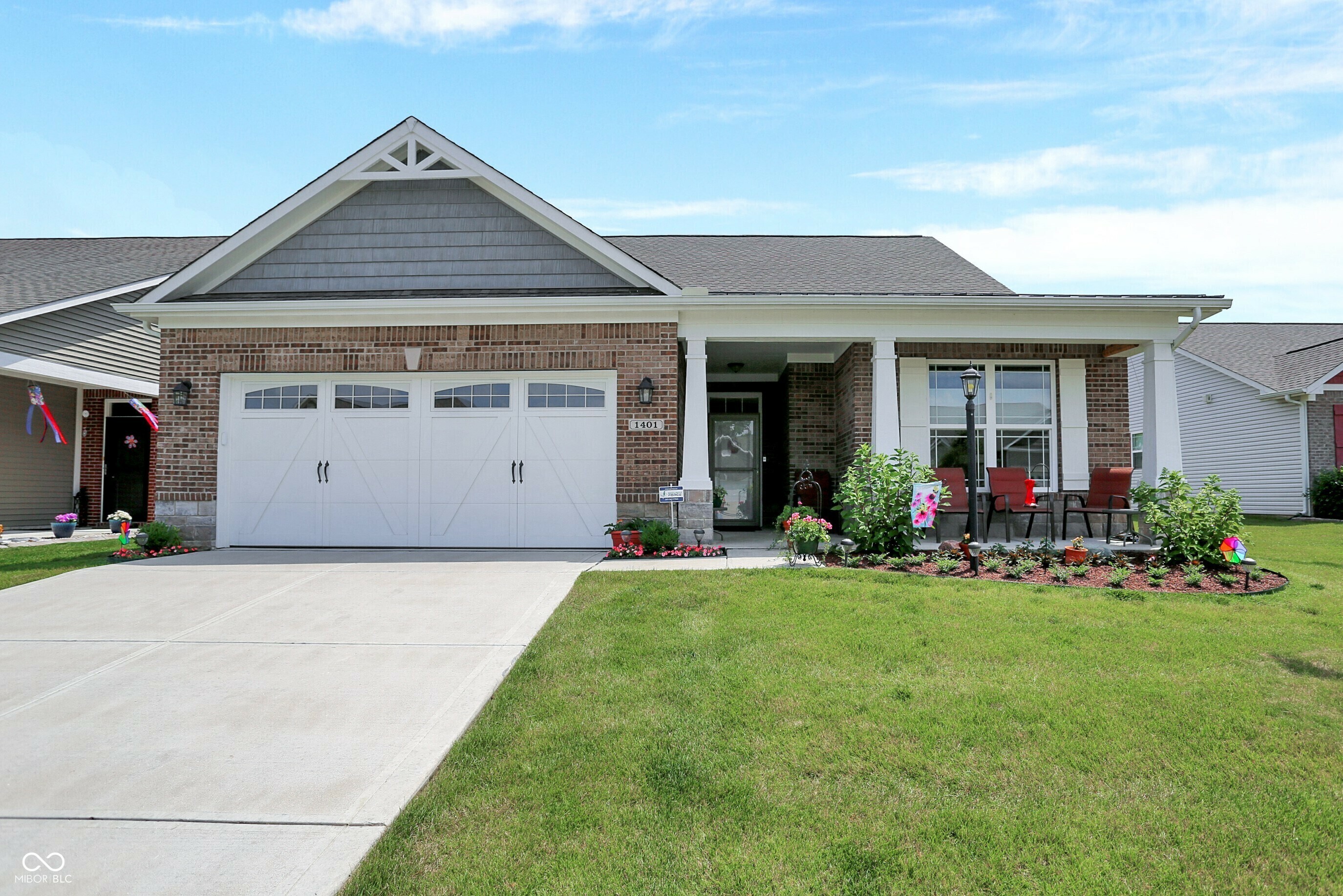 Property Photo: 1401 Blackthorne Trail N IN 46168