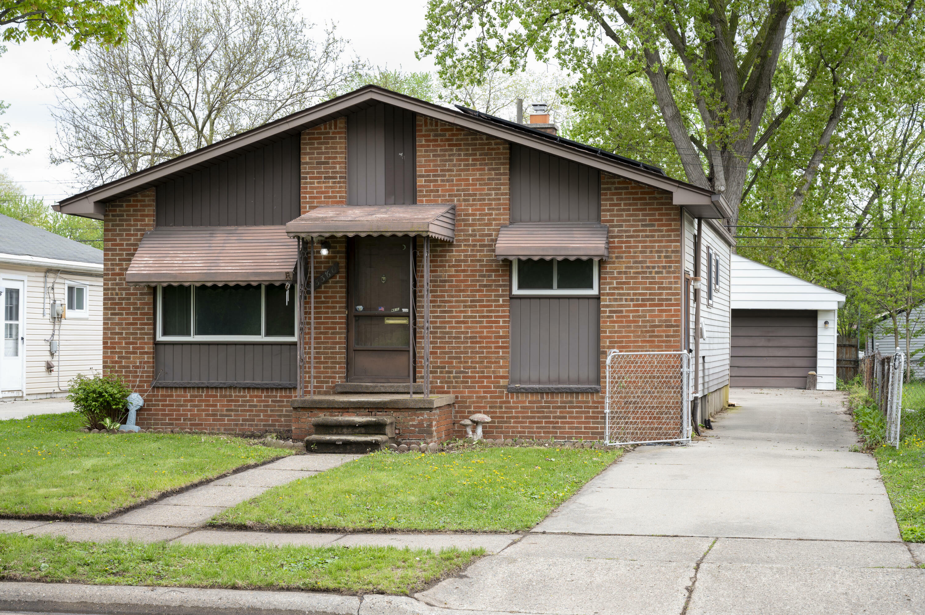 23360 Vance Avenue  Hazel Park MI 48030 photo