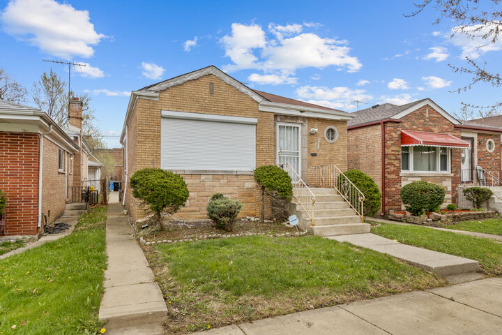Property Photo: 10129 S Indiana Avenue IL 60628